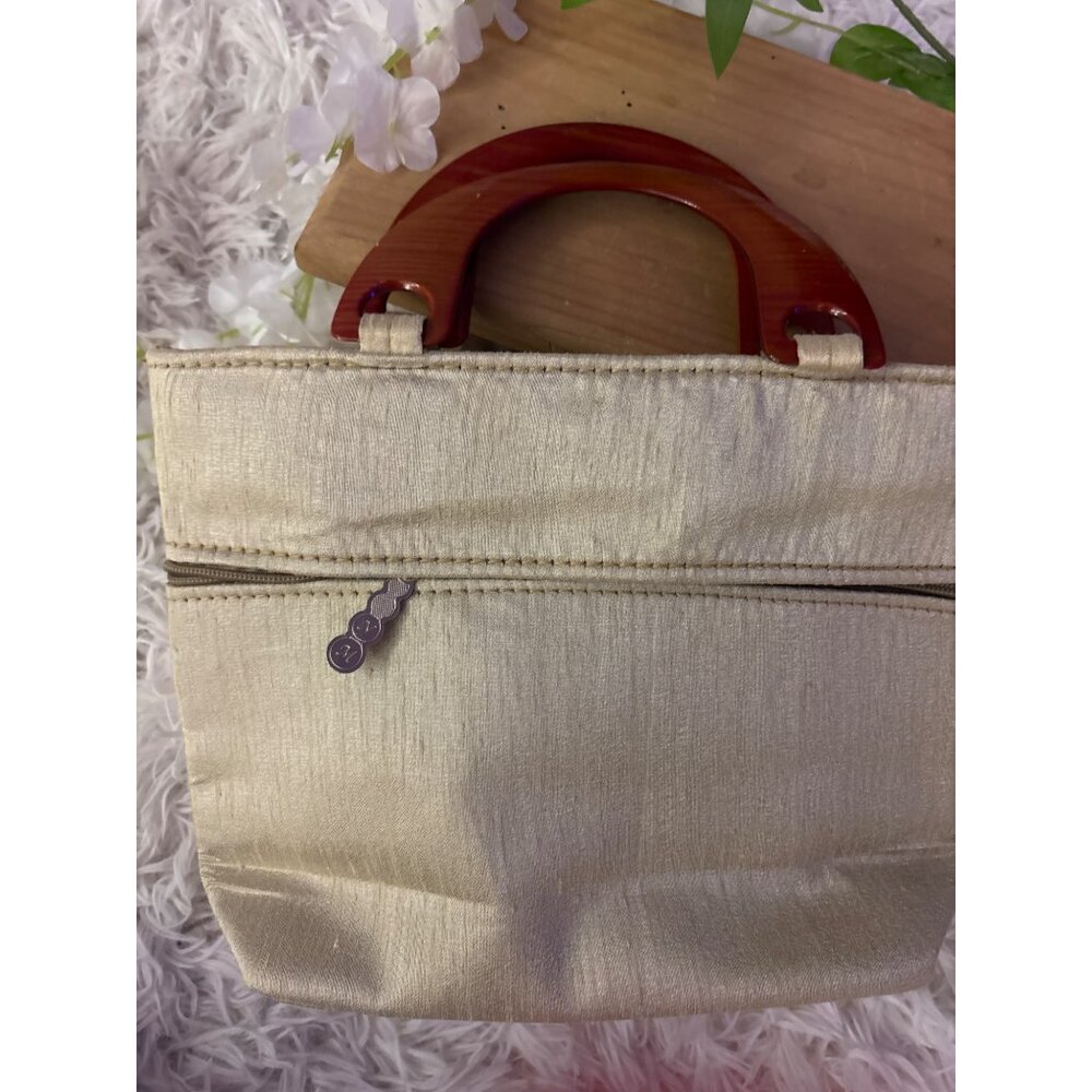 Embroidered Silk Handbag With Bird & Floral Design Wooden Handles Zippered Compa - Picture 7 of 15